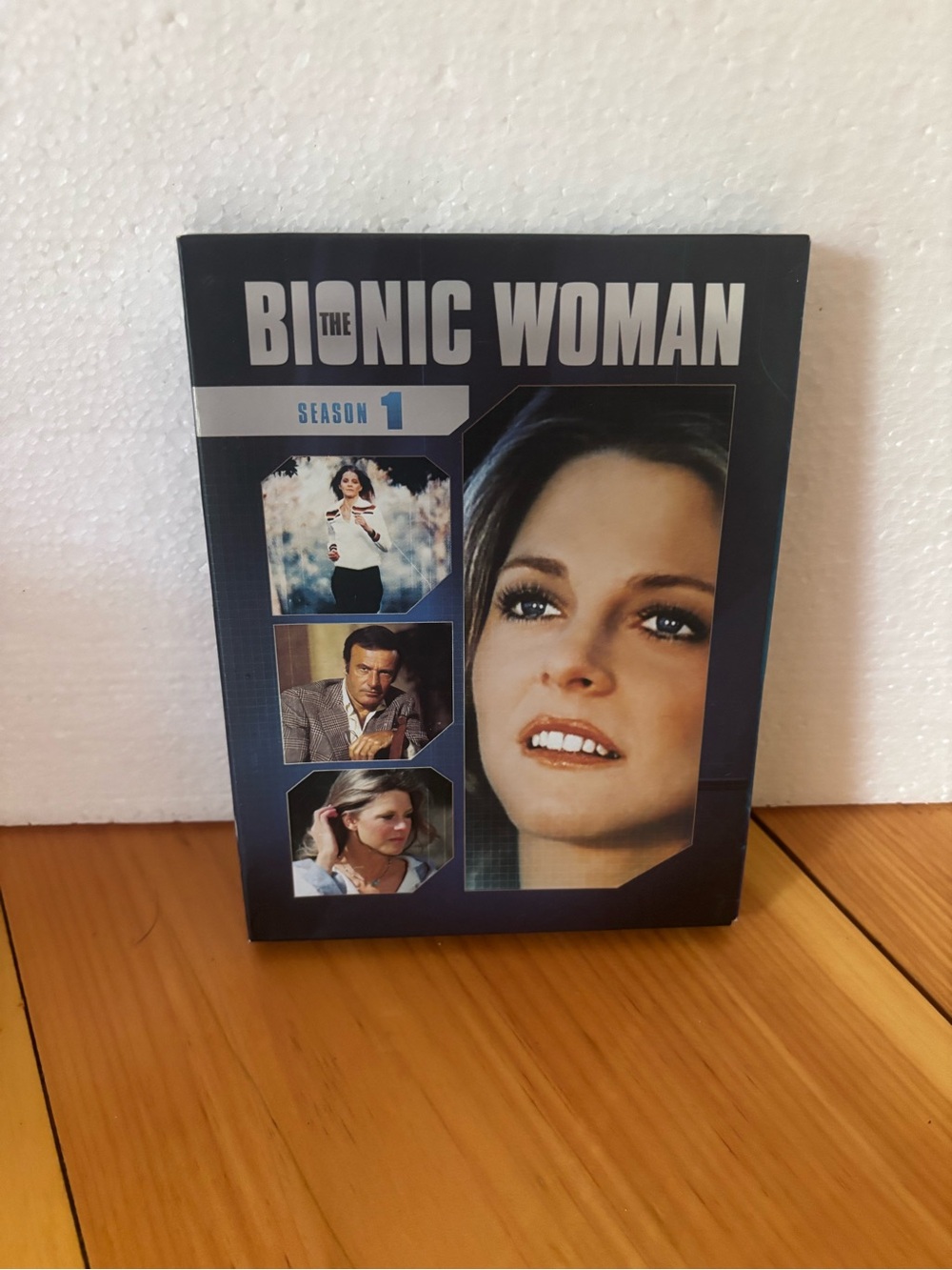 The Bionic Woman Season 1 Complete 4-Disc DVD Set